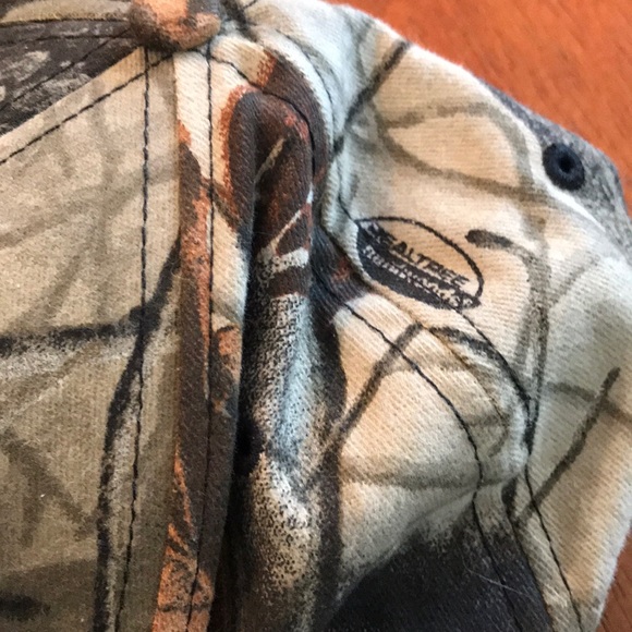 BUCKMASTERS Realtree Camouflage Hat - Picture 8 of 8